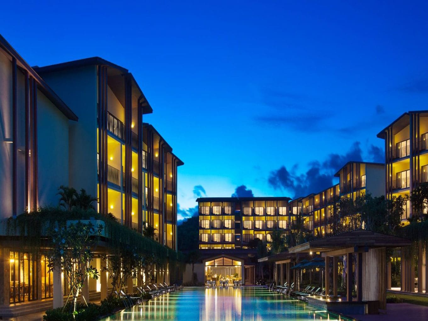 Dusit-Princess-Moonrise-Beach-Resort-Phú-Quốc